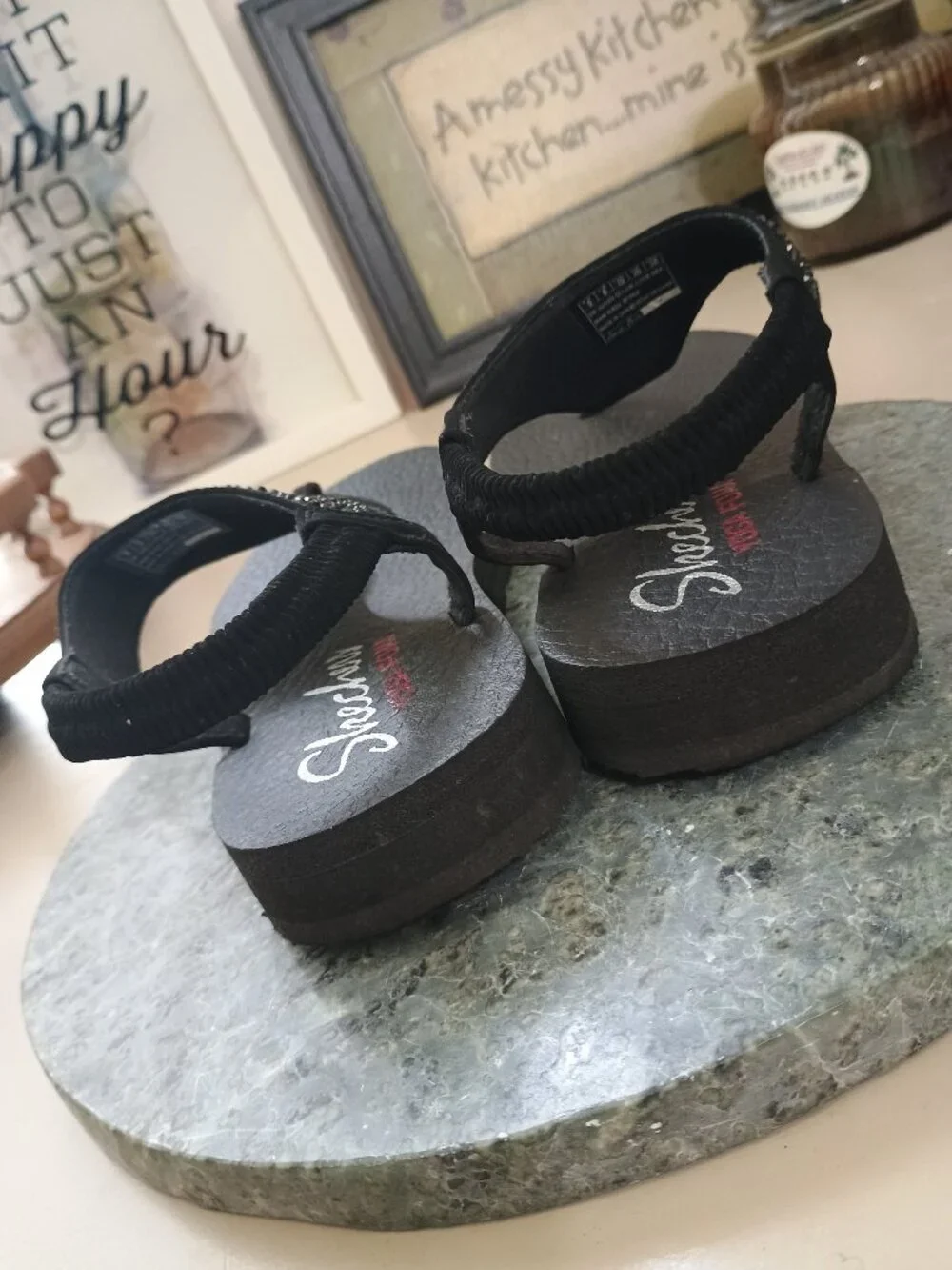 Skechers Cali Meditation Sandals New Moon Black Embellished Size 9 Yoga Foam